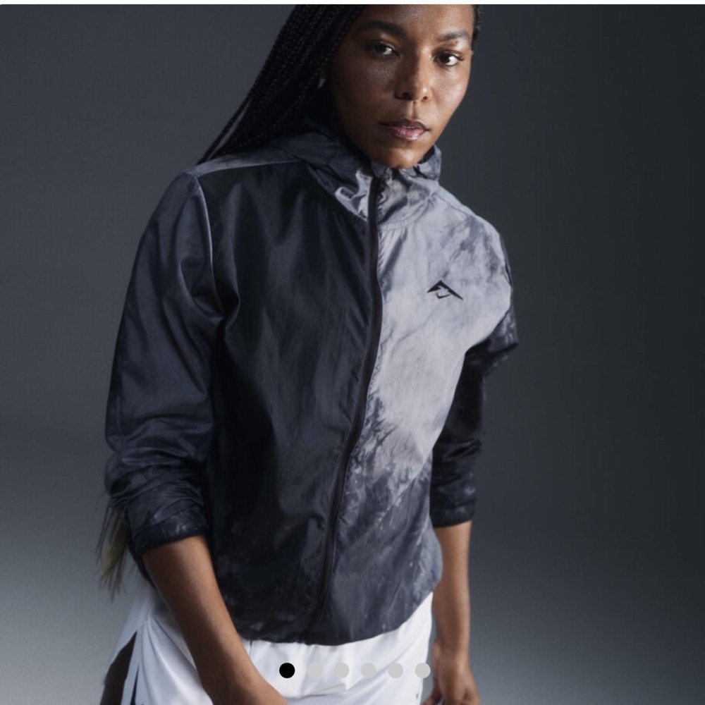 Nike Trail Hiking Running
Windbreaker Repel Jacket 
Women's Size extra Large